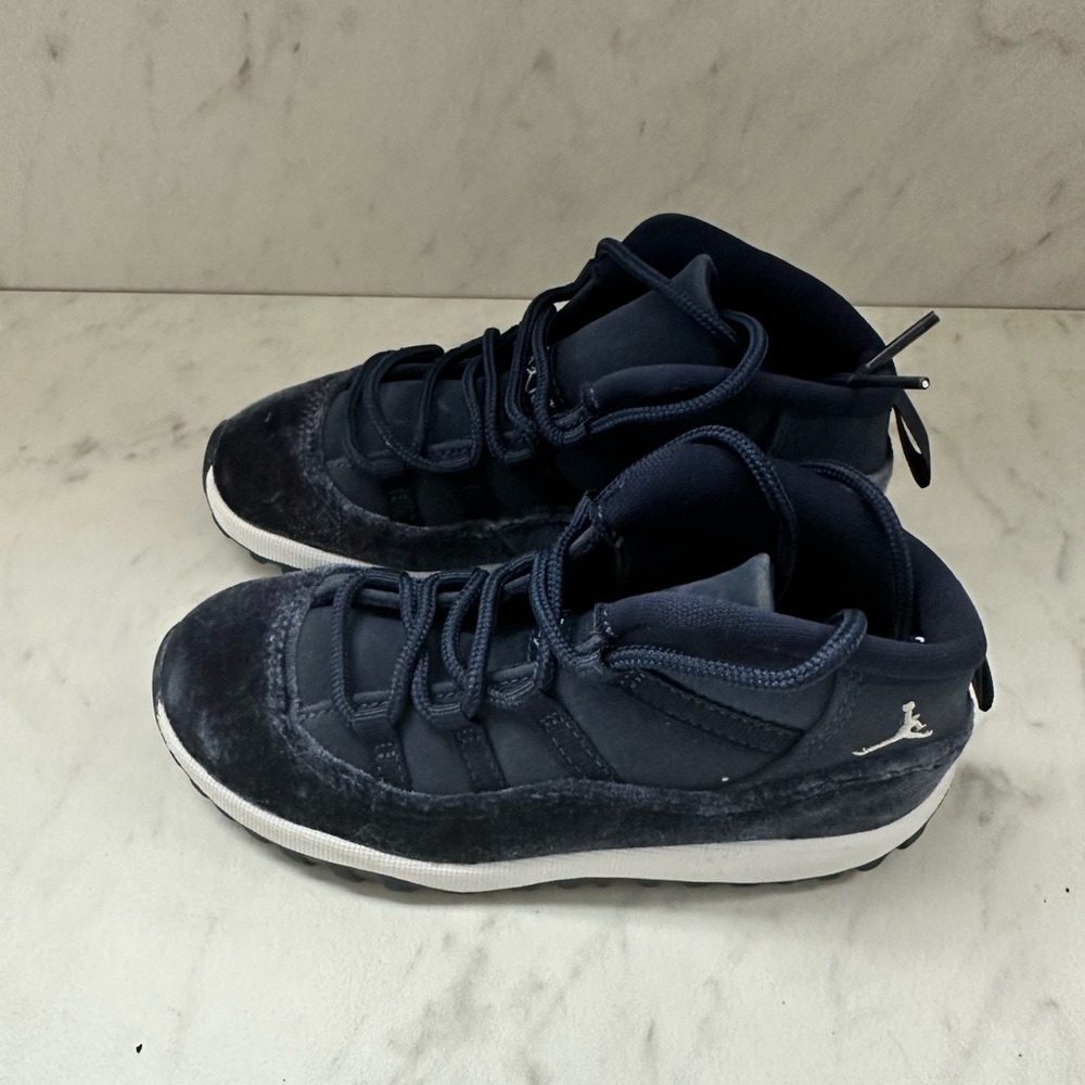 Jordan - Picture 3 of 3